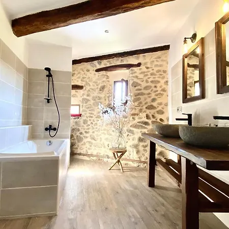 بيت للعطل La Joannassiene, Maison Ardechoise De Caractere